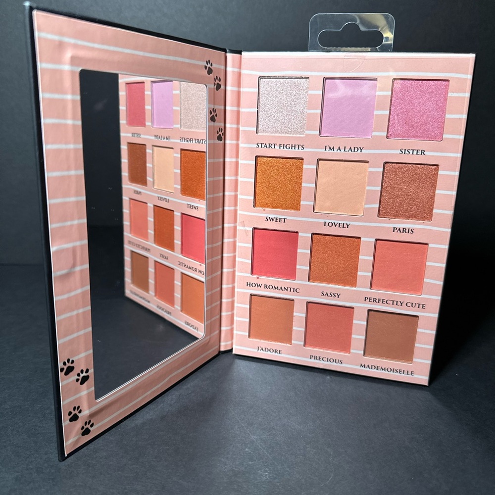 Disney Marie Aristocats Eyeshadow Palette 🎀 - Picture 3 of 5